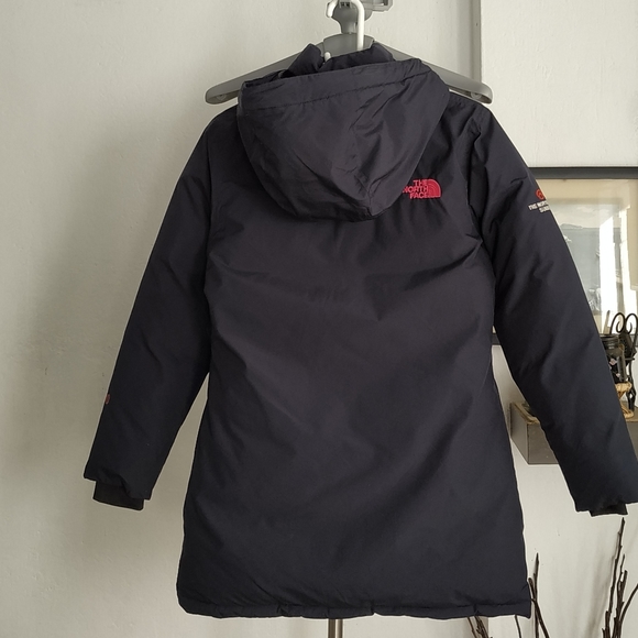 The North Face Womens down Jacket - Picture 8 of 17